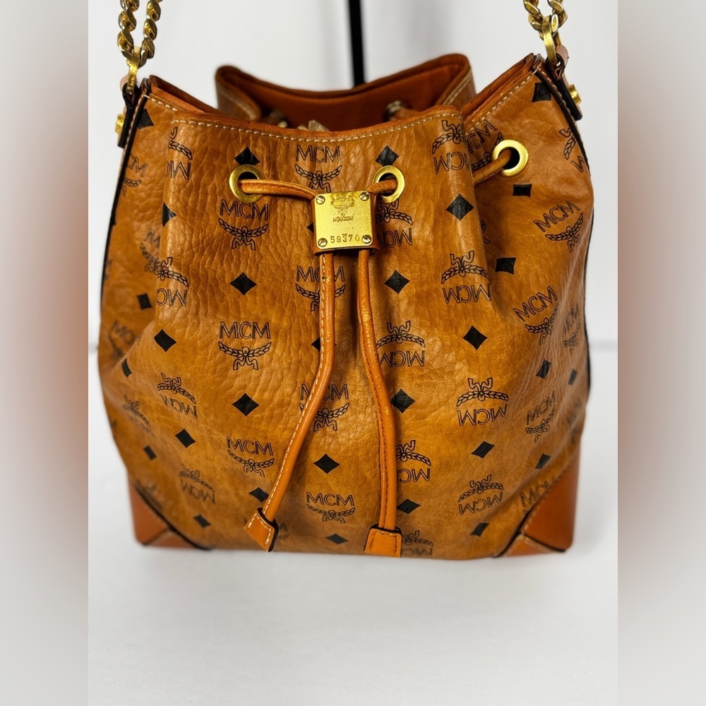 MCM Classic Cambas Tan Leather Bucket Bag with Gold Chain - Picture 2 of 16